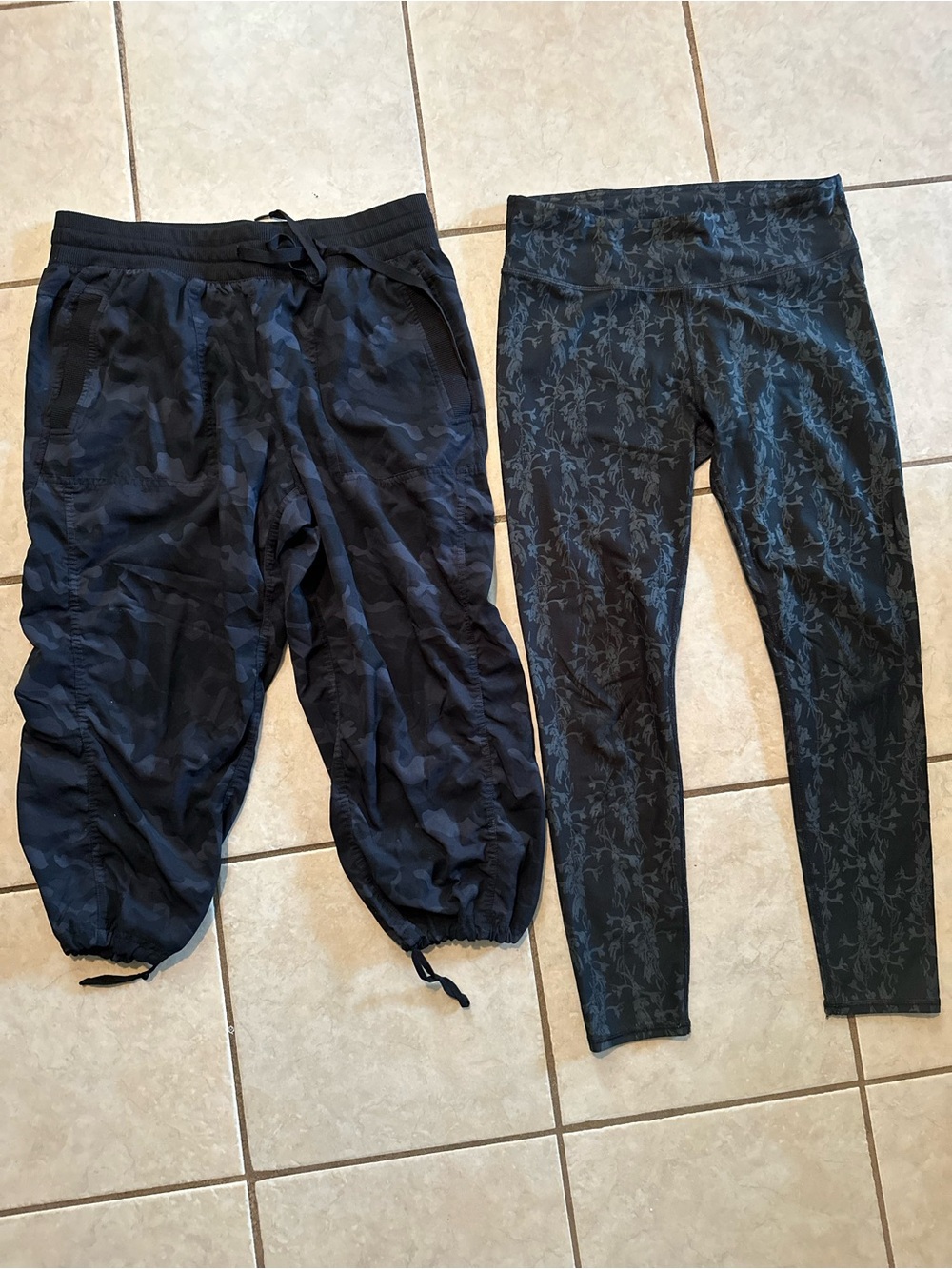 Fabletics Black Cropped Leggings and Black Jogger Pants Set BUNDLE OF 2